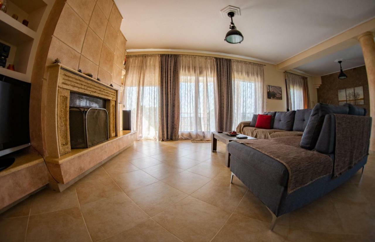 Luxury Villa Thea โวโลส ภายนอก รูปภาพ